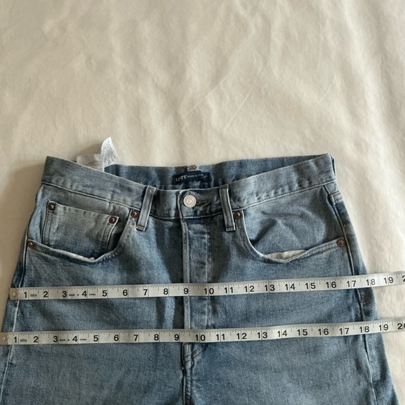 Levi's 501 Original Made & Crafted High Rise Button Fly Jeans Size 30/30 - Picture 17 of 17